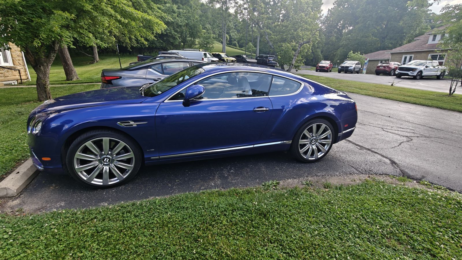 Blue Bentley Continental GT after paint correction and polishing by JMIDS in Newark, Ohio